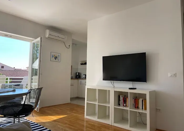 Apartman Mali Ivo Nin