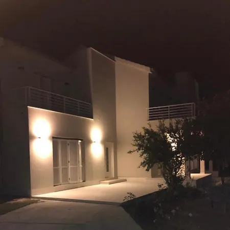 Apartment Mali Ivo *