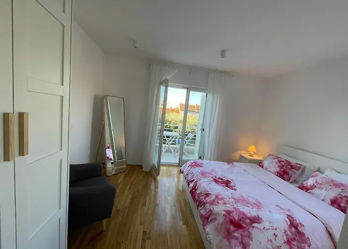 Mali Ivo Apartment